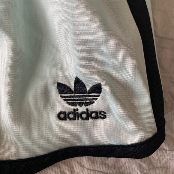 Adidas shorts - Picture 3 of 4